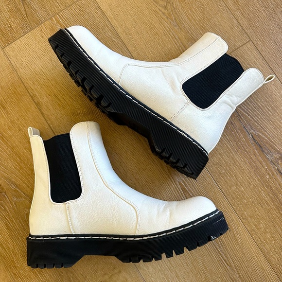 Sincerly Jules Shoes - Sincerely Jules white Hippie boots 9.5